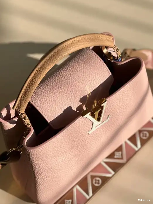 CAPUCINES BB VUITTON LOUIS 0327